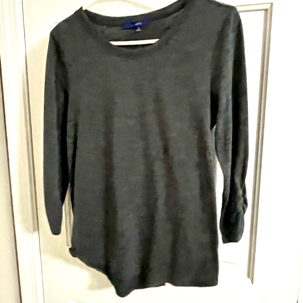 Gray Long Sleeve Top apt.9